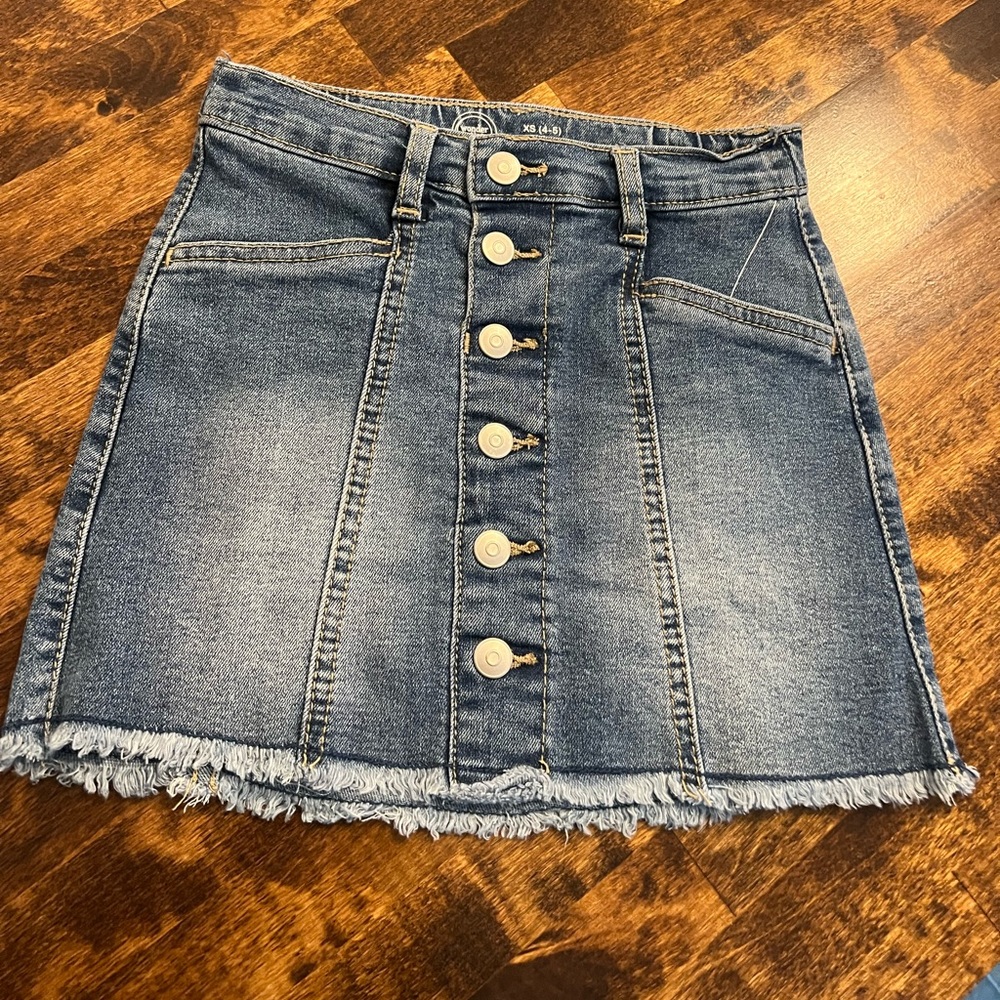 Denim skirt button front size XS 4-5 years old
